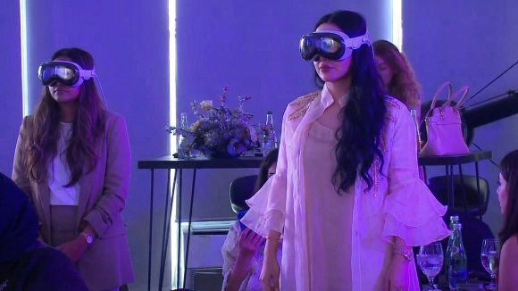 Boost Your Business Events with Apple VR Rental