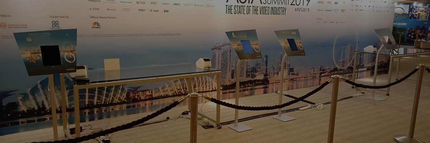 Rent iPad stands for business events.